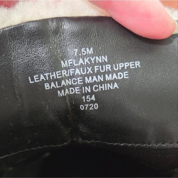 Marc Fisher Lakynn Lace Up Lug Sole Heeled Combat Booties Size 7.5 - Picture 9 of 11